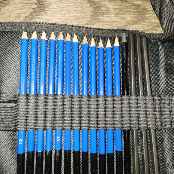 NWOT pencil art shading kit - Picture 4 of 5